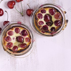 Opskrift på clafoutis med kirsebær