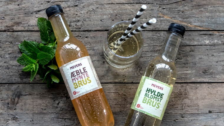 Opskrift på drinks med æble-myntebrus