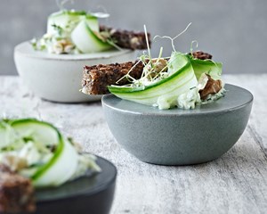 Ristet rugbrød med torskerilette